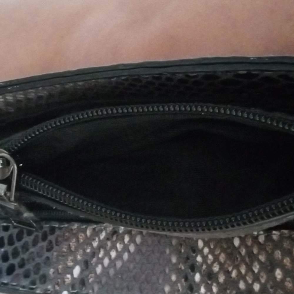 Purse - Picture 4 of 4